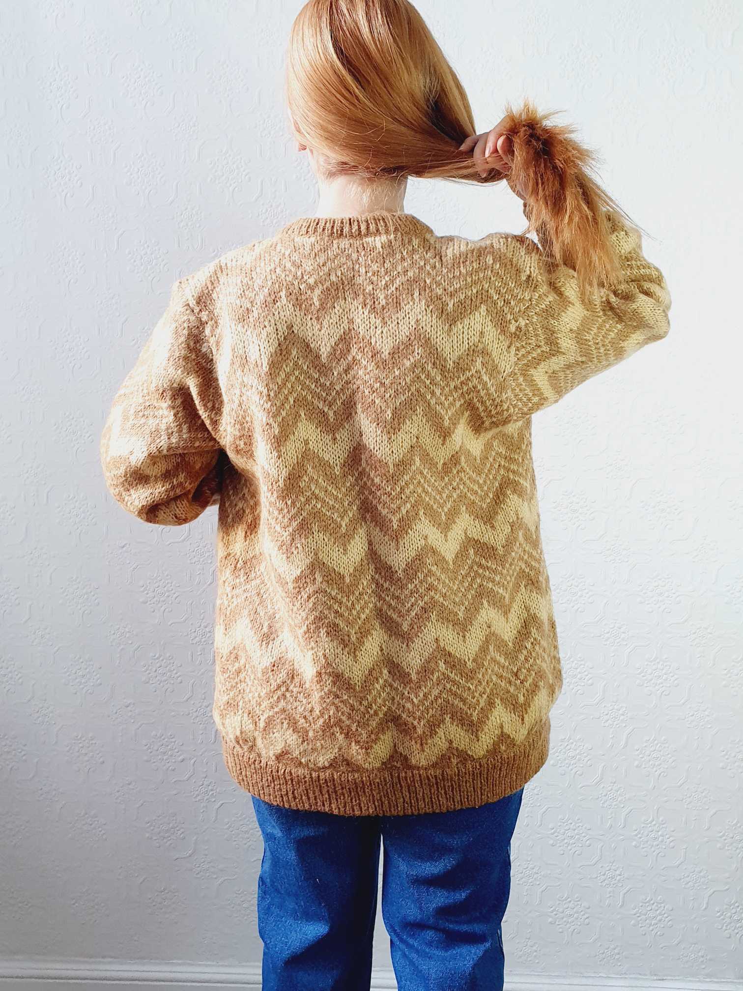 Vintage 80s Mustard Chevron Pattern Wool Cardigan  - M - Image 3