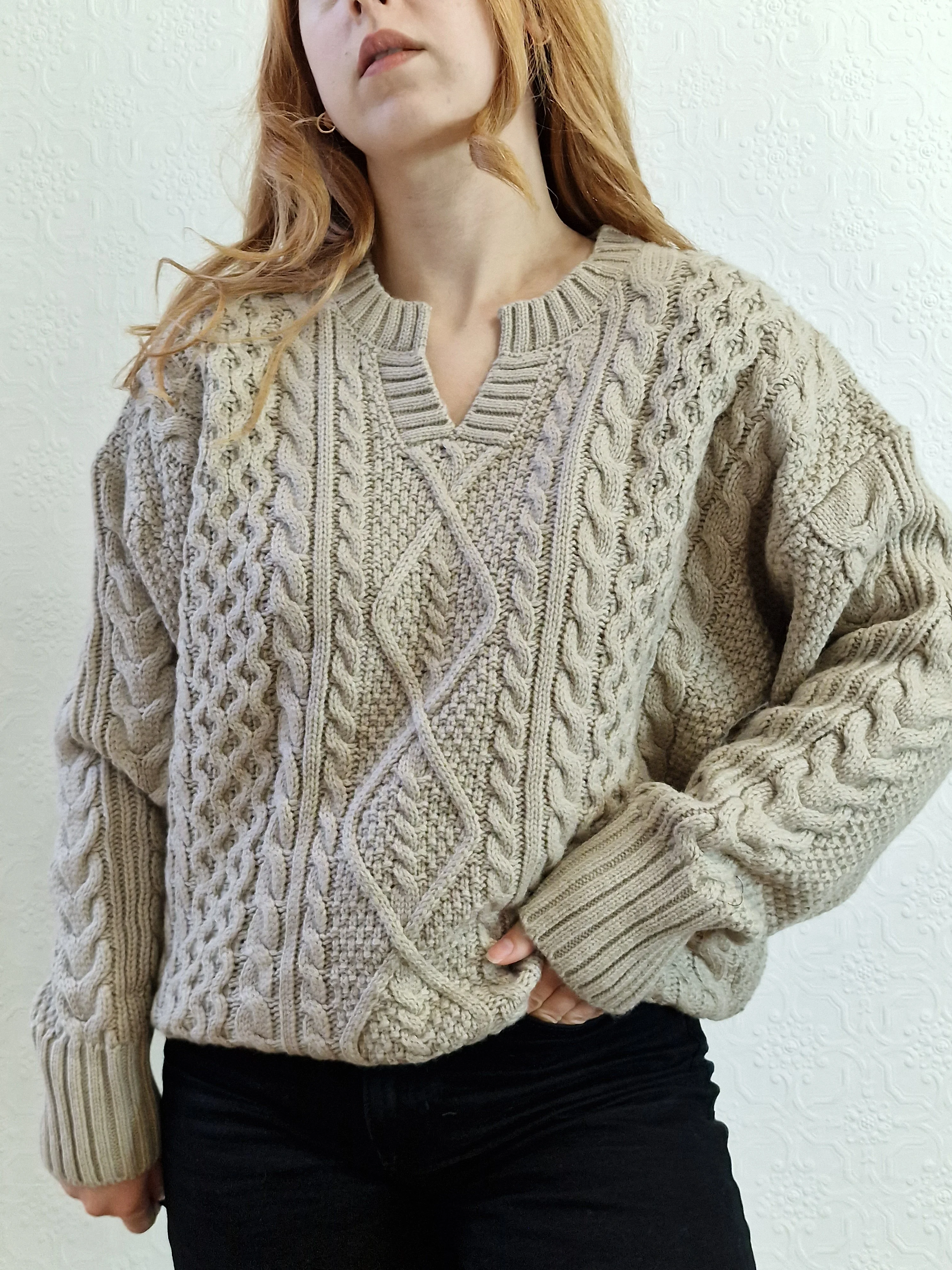 Vintage 90s Beige Grey Cable Knit Aran Jumper with Split Crew Neck - L - Image 18