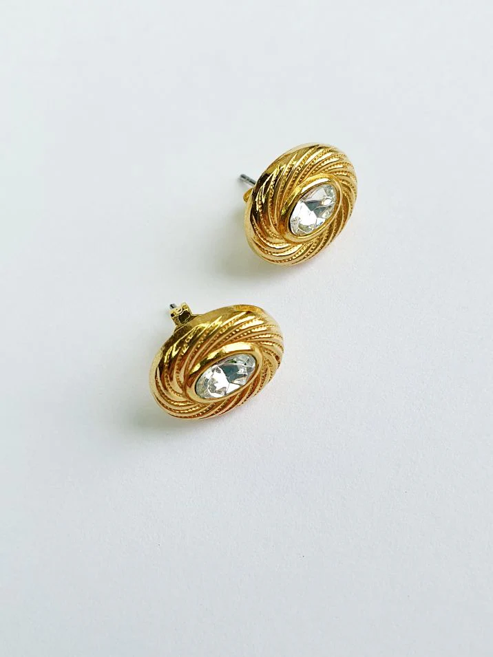 Vintage  Gold Plated Oval Stud Earrings - Image 3