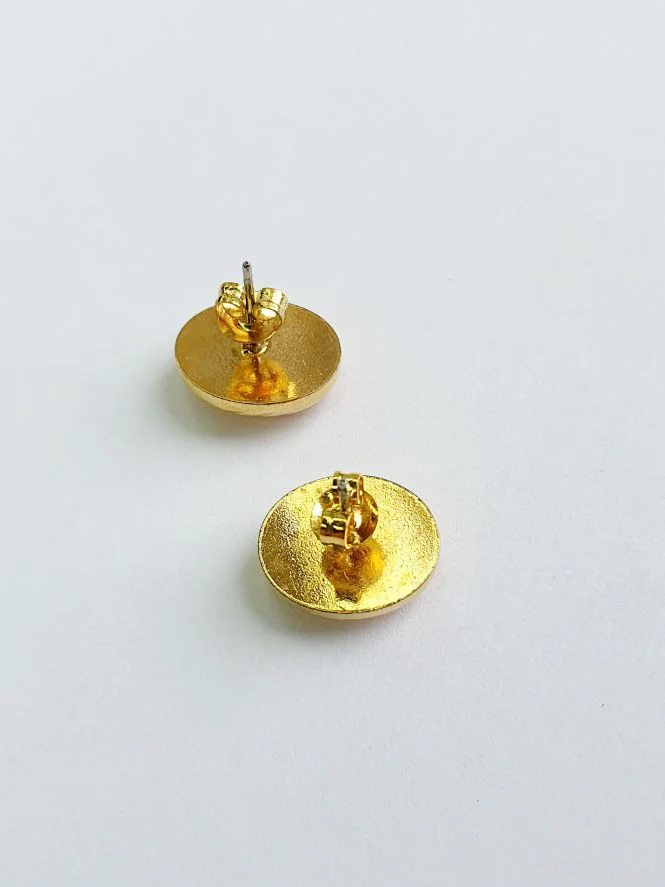 Vintage  Gold Plated Oval Stud Earrings - Image 5