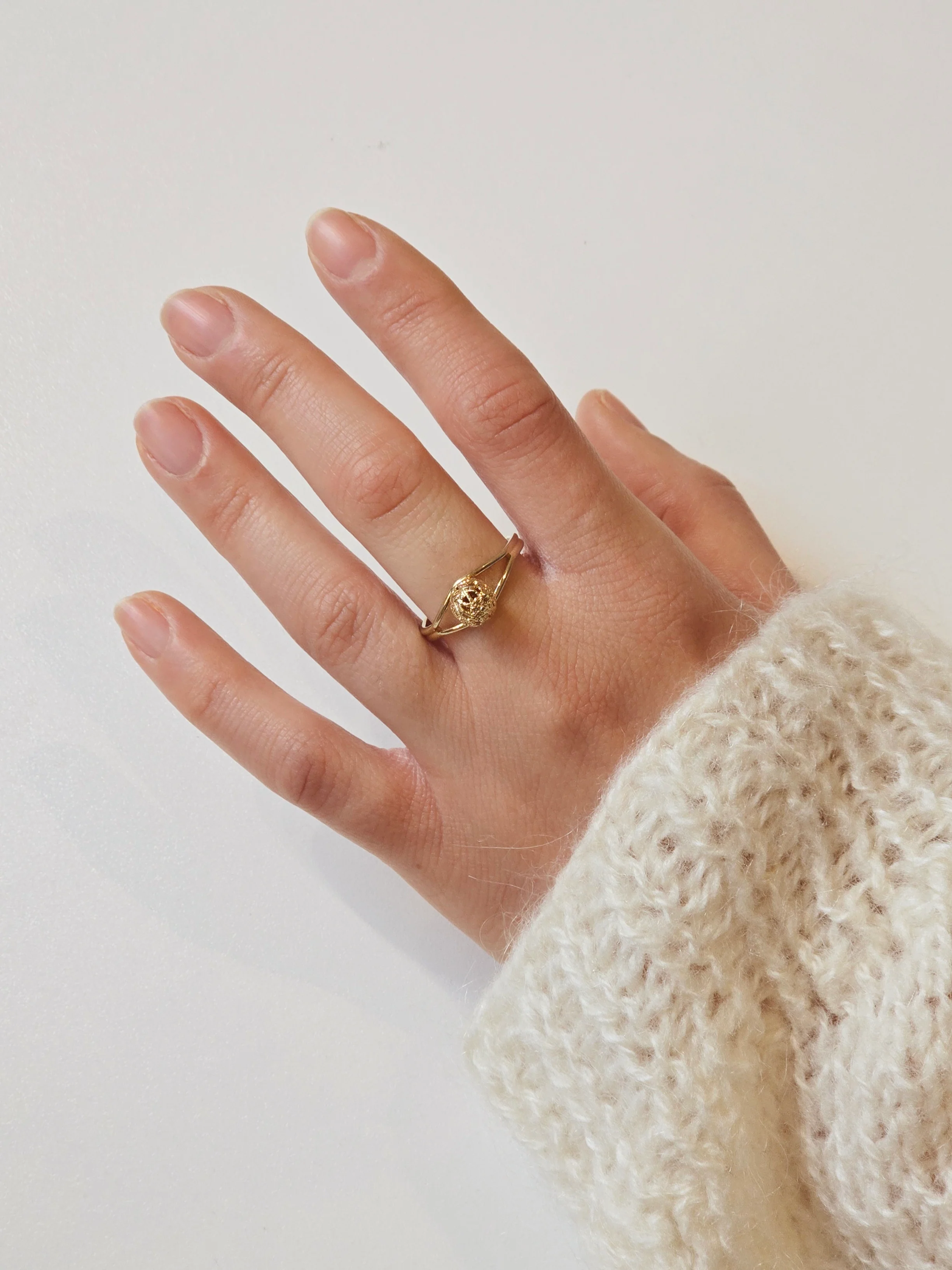 Vintage Gold Plated Ring with Raised Sphere - Image 5