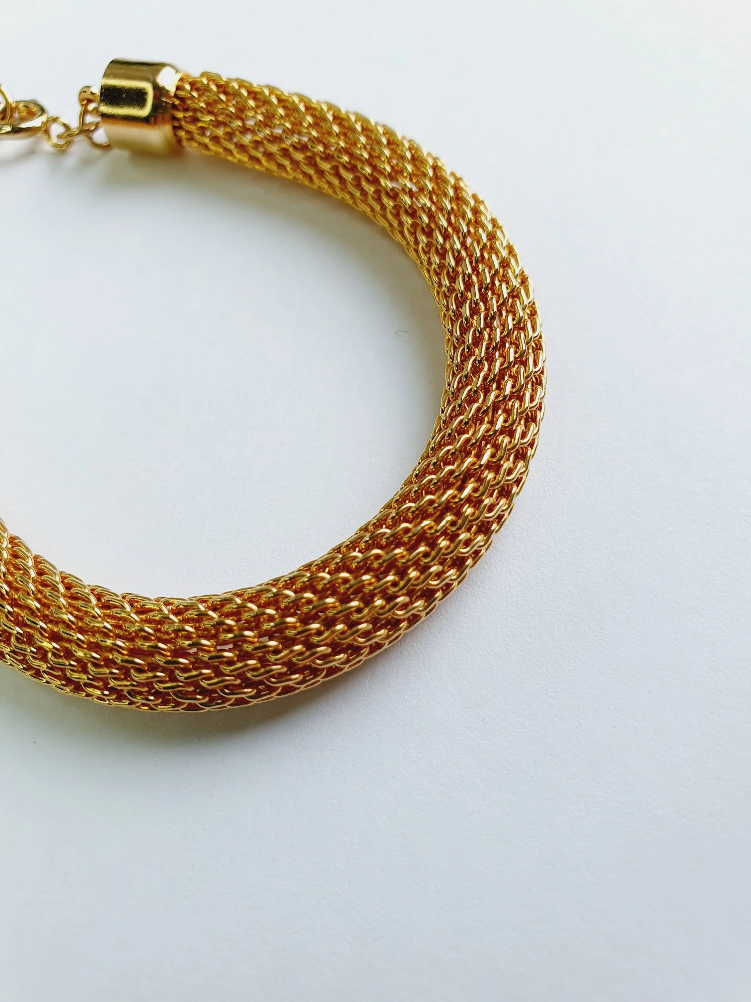 Vintage Gold Plated Round Mesh Bracelet - Image 4