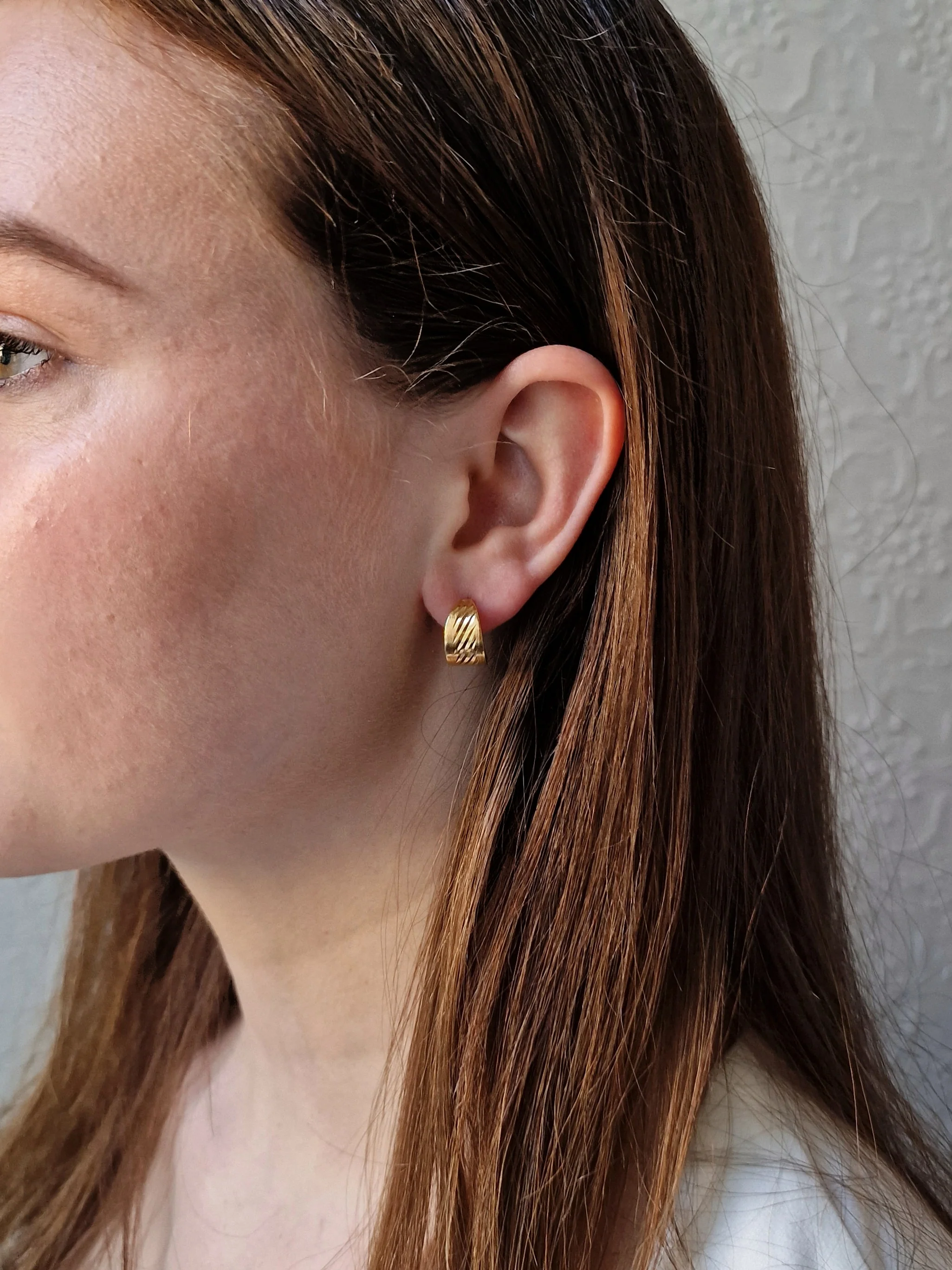Vintage Gold Plated Textured Small Hoop Earrings - Image 2
