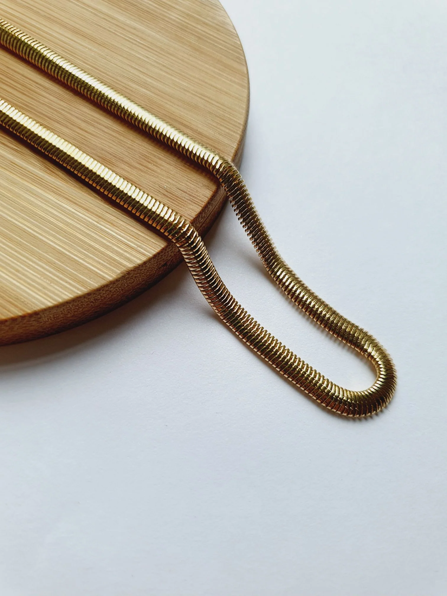 Vintage Gold Plated Thin Herringbone Chain Necklace 18" - Image 5