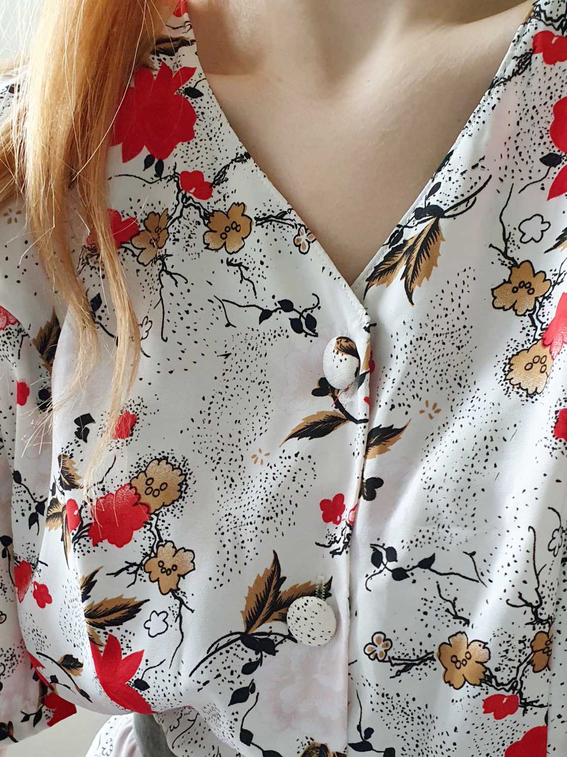 Vintage White and Red Floral Short Sleeve Dress  - XL - Image 10